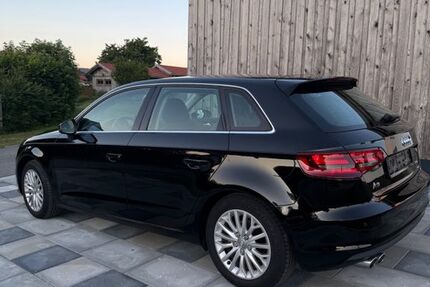 Audi A3 144.478 km 12.900 &euro; Hinterschmiding 94146