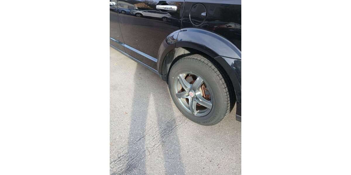 Fiat Freemont 196.000 km 6.399 &euro; München 81475