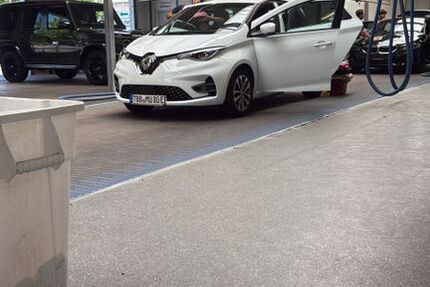 Renault ZOE 53.600 km 13.000 &euro; Großrinderfeld 97950