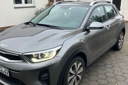 Kia Stonic 7.800 km 20.600 &euro; Bad Salzuflen 32107
