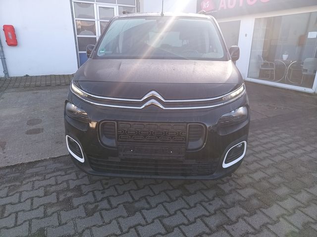 Citroen Berlingo 100.000 km 15.900 &euro; Dessau - Rosslau 06862
