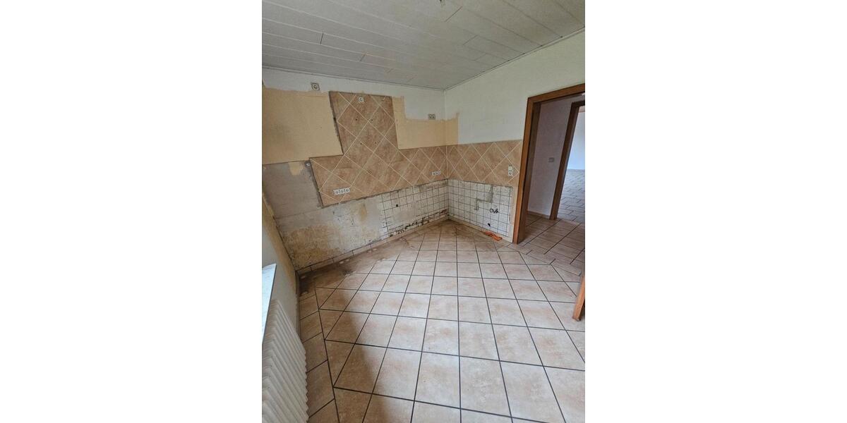 Erdgeschoßwohnung Dillenburg - 4 Zimmer, 100 m&sup2;, 950&euro; | Angebot:26267007