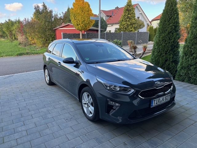 Kia ceed Sportswagon 95.000 km 14.250 € Mitterteich 95666