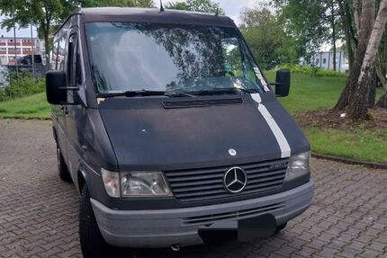 Mercedes-Benz Sprinter 270.000 km 3.799 &euro; Essen 45356