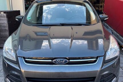 Ford Kuga 156.500 km 12.000 &euro; Maxhütte-Haidhof 93142
