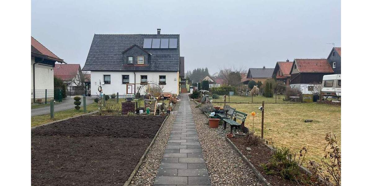 Doppelhaushälfte Sonneberg Oberlind - 6 Zimmer, 110 m&sup2;, 275.000&euro; | Angebot:25302323