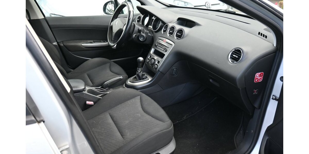 Peugeot 308 1.4-95 VTi 5-tür Bremsen+Steuerkette+HU neu 193.000 km 3.300 &euro; Seevetal - Hittfeld 21218