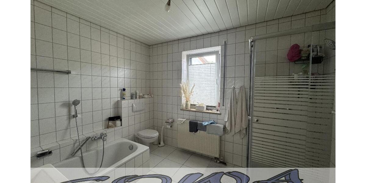 Stadtzentrum - Doppelhaushälfte mit 5,5 Zimmern und Garten in Neuburg zu vermieten - Ein Objekt von Ihrem Immobilienpartner SOWA Immobilien und Finanzen - Reihenhaus Neuburg | Angebot:26857949