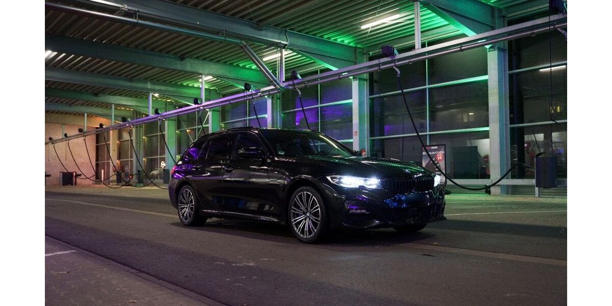 BMW 330 80.000 km 35.900 &euro; Baddeckenstedt 38271