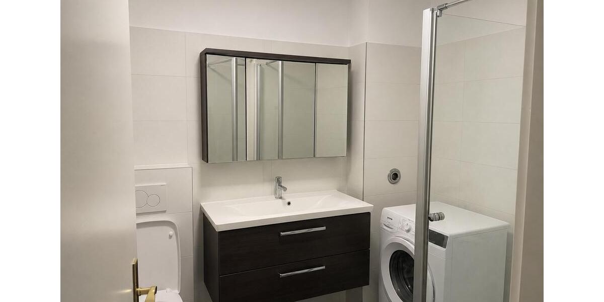Etagenwohnung Hamm (Sieg) - 3 Zimmer, 82 m&sup2;, 190.000&euro; | Angebot:27157666