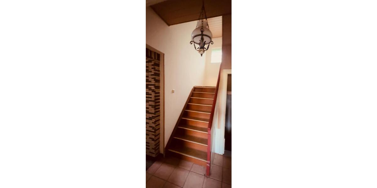Villa Hof Neuhof - 8 Zimmer, 170 m&sup2;, 296.000&euro; | Angebot:26442396