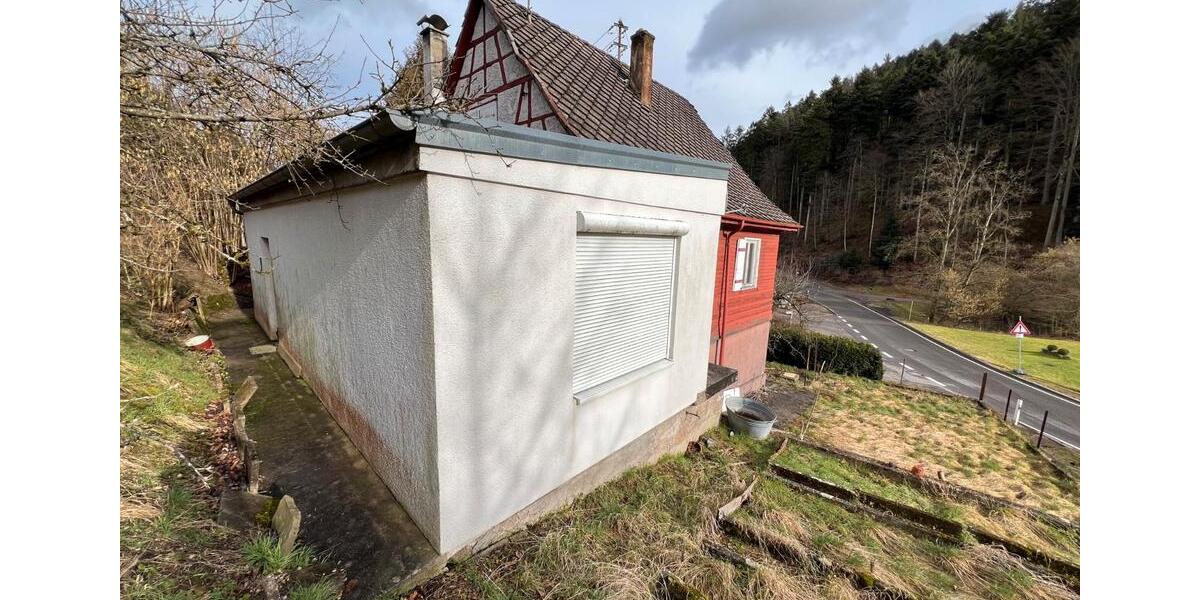 Einfamilienhaus Horb am Neckar - 5 Zimmer, 125 m&sup2;, 175.000&euro; | Angebot:26327585