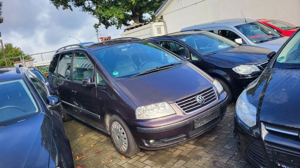 VW Sharan 227.456 km 3.666 € Hamburg 20539