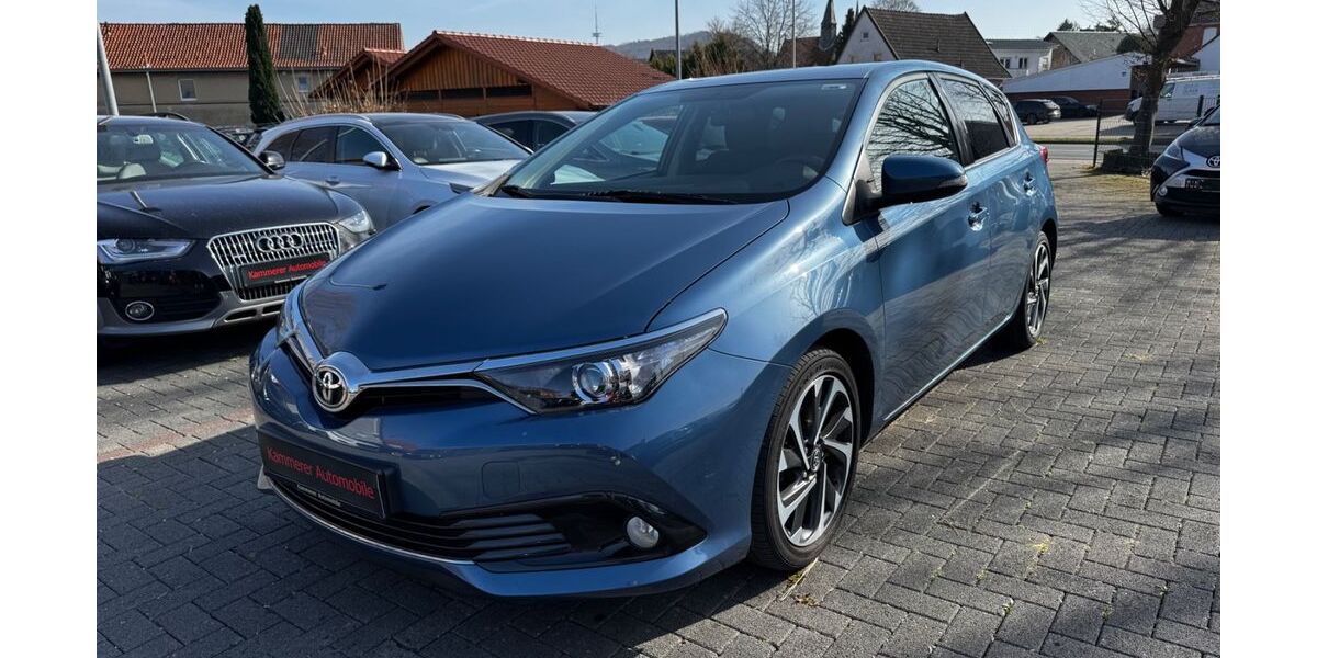 Toyota Auris 105.000 km 10.990 &euro; Porta Westfalica 32457