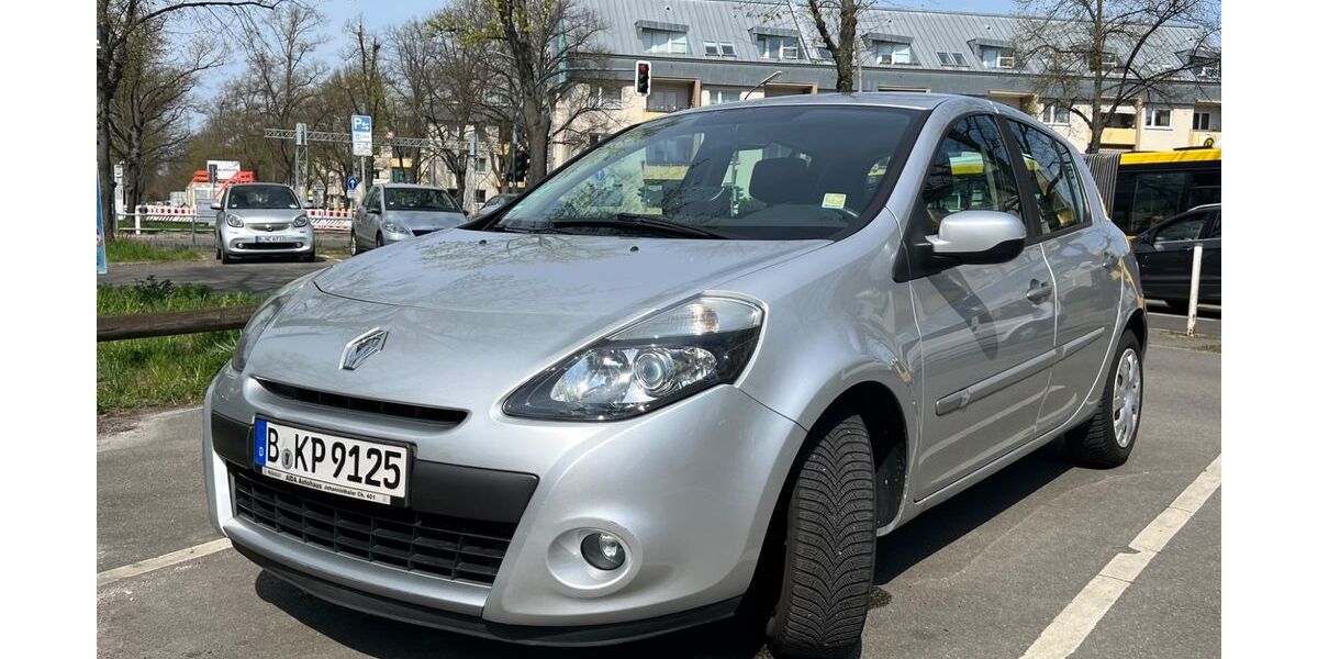 Renault Clio 150.000 km 2.900 &euro; Berlin 12107