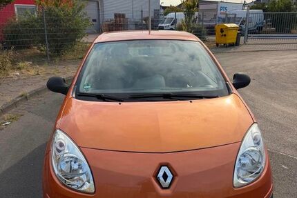 Renault Twingo 87.099 km 3.300 &euro; Bonn 53123
