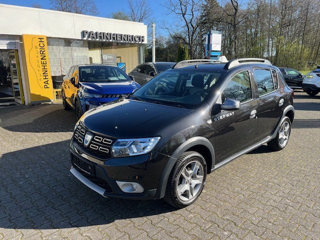 Dacia Sandero 40.000 km 8.990 &euro; Rietberg 33397