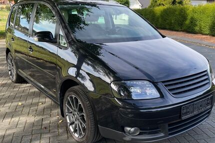 VW Touran 203.000 km 3.300 &euro; Asslar 35614