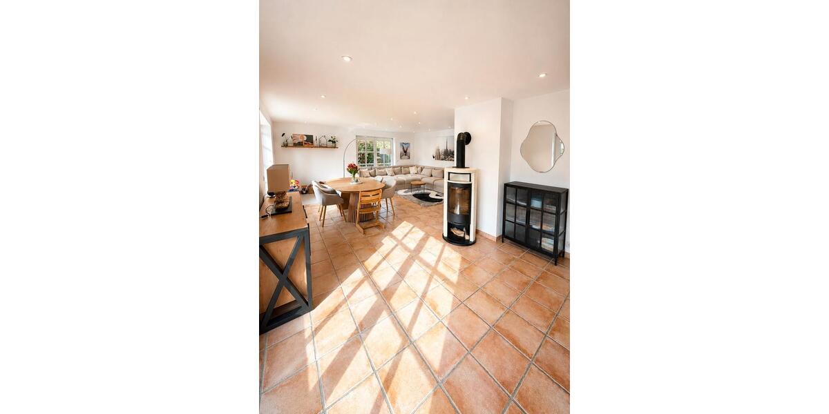 Einfamilienhaus Bad Bramstedt - 5 Zimmer, 196 m&sup2;, 599.000&euro; | Angebot:26764161
