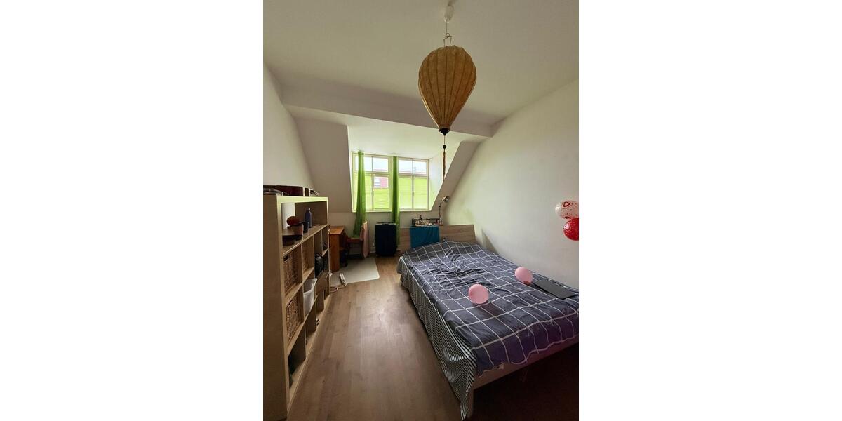 Wohnen auf Zeit Stuttgart Bad Cannstatt - 3 Zimmer, 120 m&sup2;, 1.000&euro; | Angebot:26671238