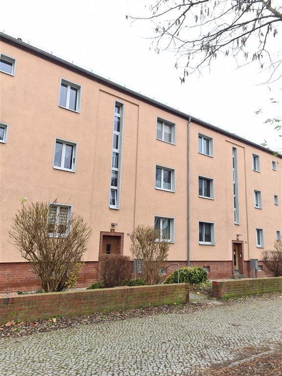 2 Zimmerwohnung mit einer komplett ausgestattete Küche wartet auf dich!