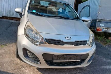 Kia Rio 130.000 km 4.100 € Annweiler 76855