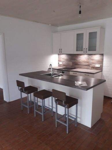 FREUNDLICHE FAMILIE SUCHT NEUEN VERMIETERIN IN ZERNIEN ! 4 zimmer