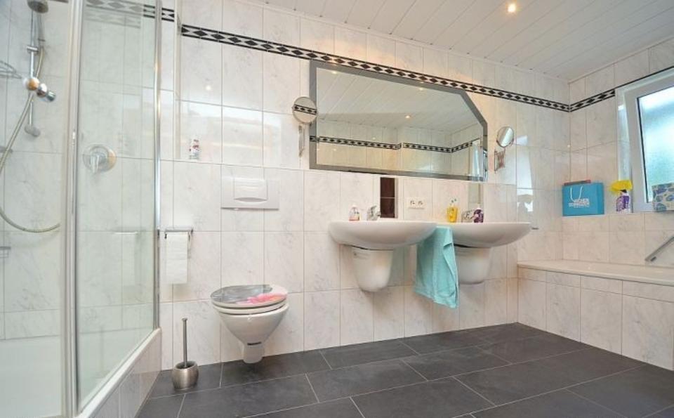 Mehrfamilienhaus, Wohnhaus Sindelfingen Eichholz - 3.5 Zimmer, 85 m&sup2;, 390.000&euro; | Angebot:25483796