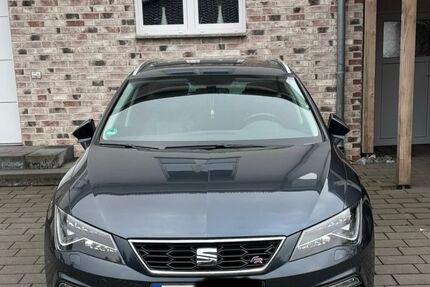 Seat Leon 135.500 km 15.599 &euro; Büren 33142