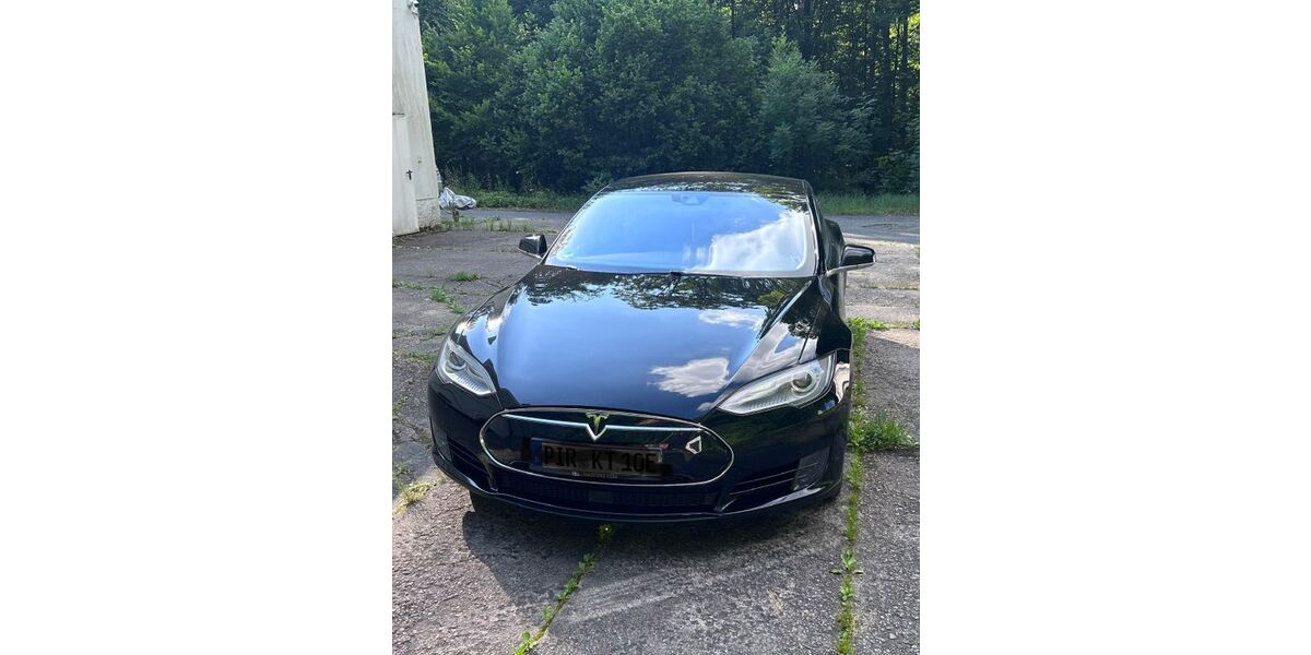 Tesla Model S 190.000 km 20.000 &euro; Heidenau 01809