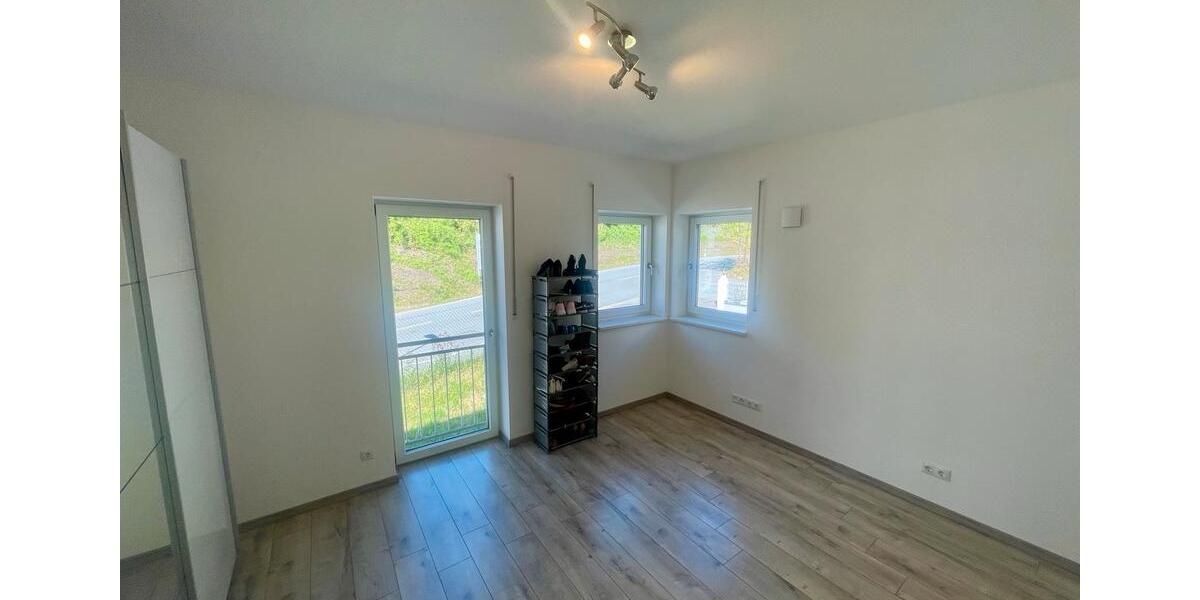 Einfamilienhaus Passau Maierhof - 8 Zimmer, 193 m&sup2;, 2.300&euro; | Angebot:26320941