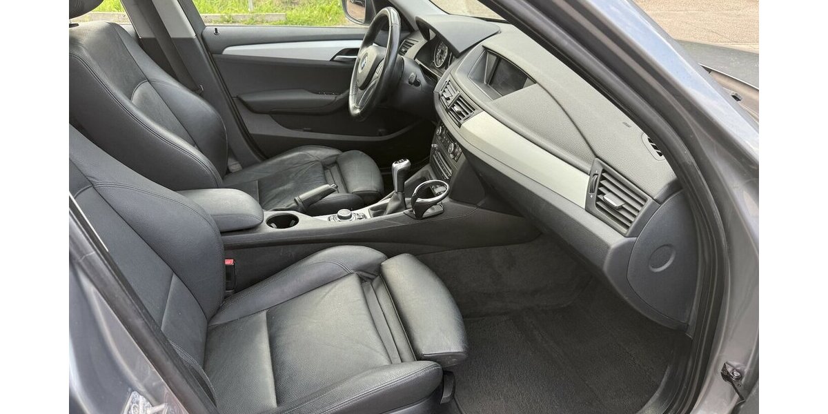 BMW X1 xDrive 20d X Line*Leder,Navi,Xenon,AHK,Top* 309.000 km 5.850 &euro; Schorndorf 73614