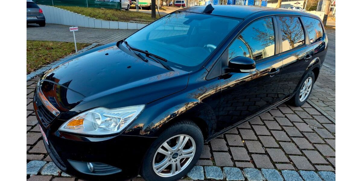 Ford Focus 247.355 km 2.350 &euro; Filderstadt 70794
