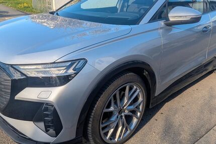 Audi Q4 e-tron 19.000 km 41.900 &euro; Ingolstadt 85049
