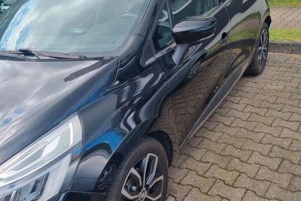 Renault Clio 110.200 km 6.900 &euro; Köln 51069
