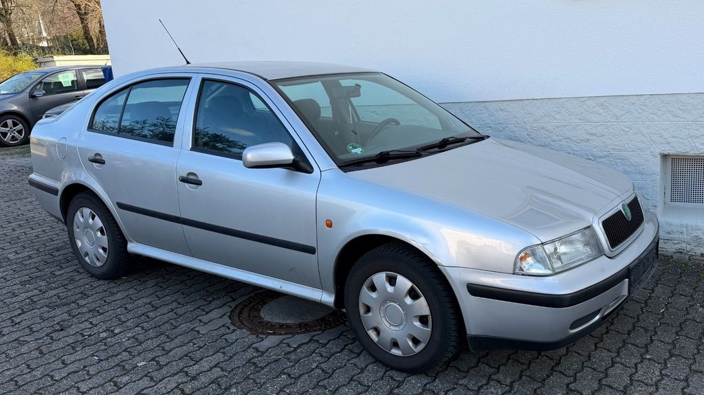 Skoda Octavia 139.000 km 2.200 &euro; Alsbach 64665