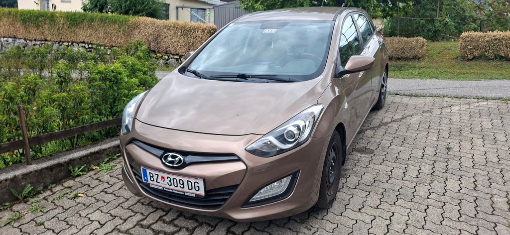 Hyundai i30 202.000 km 4.600 &euro; Aldingen 78554