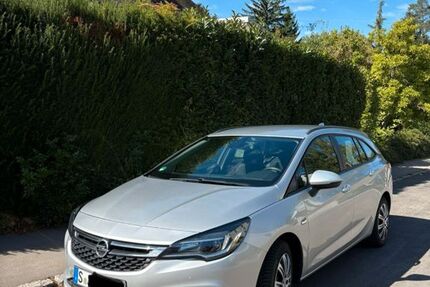 Opel Astra 131.000 km 9.300 € Stuttgart 70597