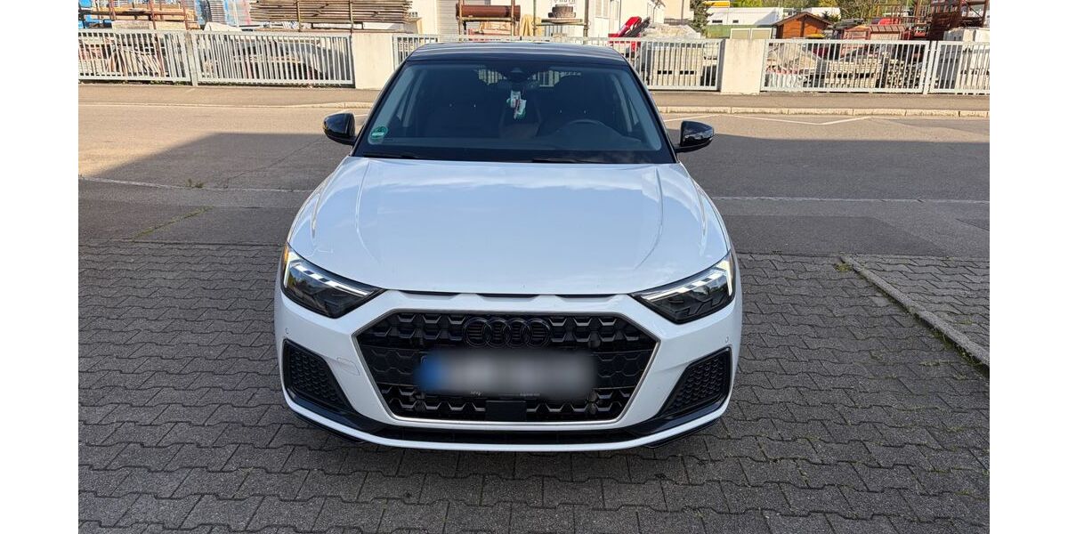 Audi A1 22.000 km 22.999 &euro; Esslingen 73730