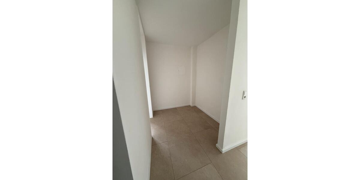 Erdgeschoßwohnung Sankt Augustin - 2 Zimmer, 80 m&sup2;, 1.290&euro; | Angebot:25017104