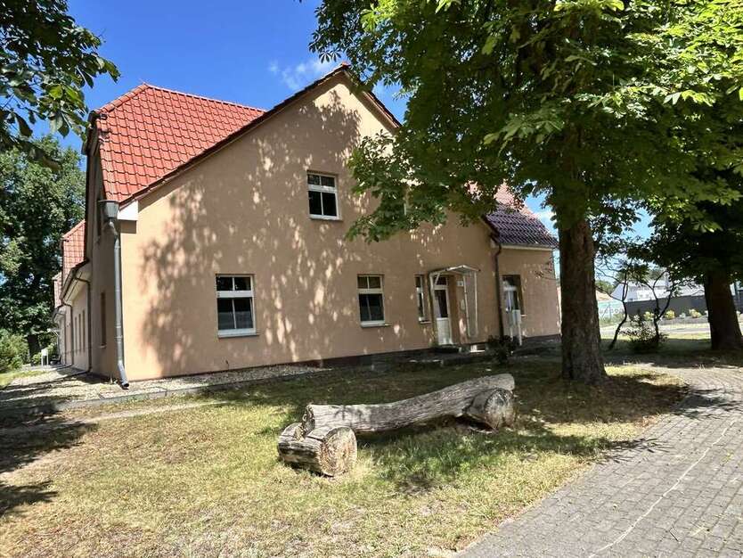 Wohnung zum Mieten in Zossen 1.098,10 € 108.91 m² 4 zimmer