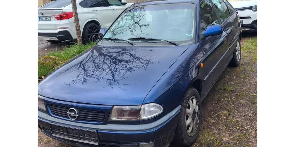 Opel Astra 160.000 km 900 &euro; Oberotterbach 76889