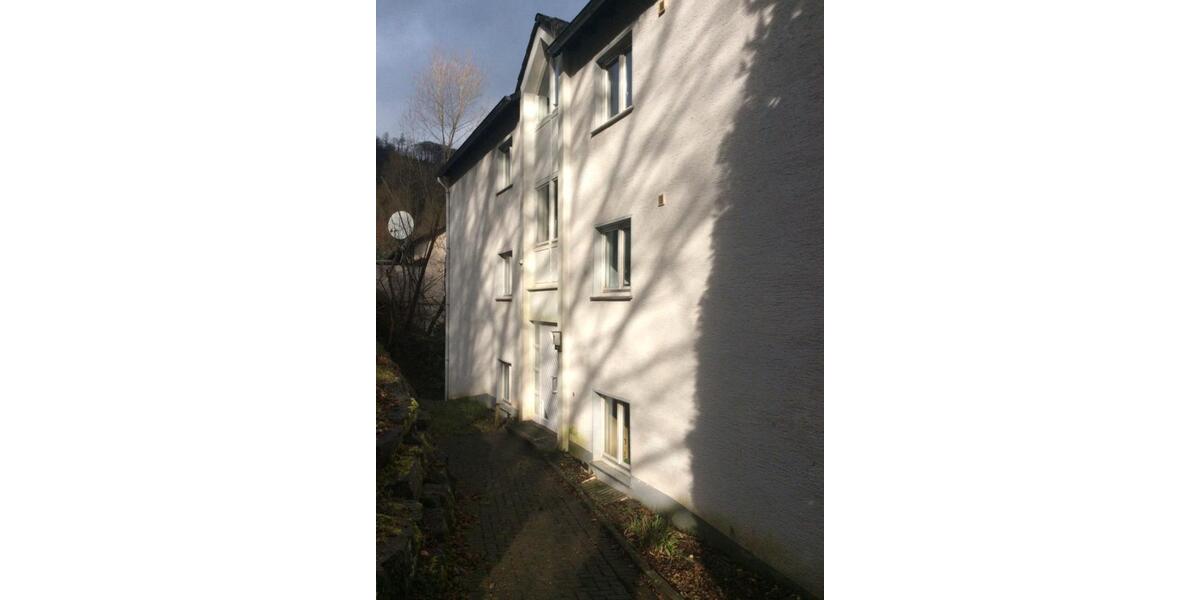 Etagenwohnung Altena - 3 Zimmer, 83 m&sup2;, 250&euro; | Angebot:26268283
