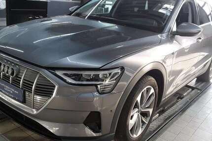 Audi e-tron 29.800 km 28.899 &euro; Uchte 31600