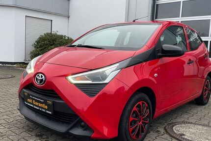 Toyota Aygo (X) 46.315 km 9.890 &euro; Korbach 34497