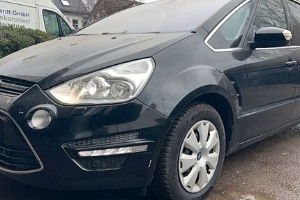 Ford S-Max 167.000 km 8.999 &euro; Oldenburg 26129