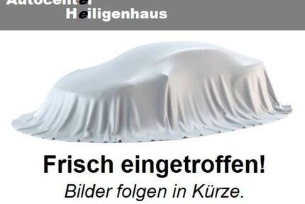 Mercedes V 220