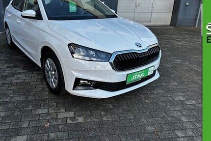 Skoda Fabia 2.200 km 18.550 &euro; Halle / Saale 06120