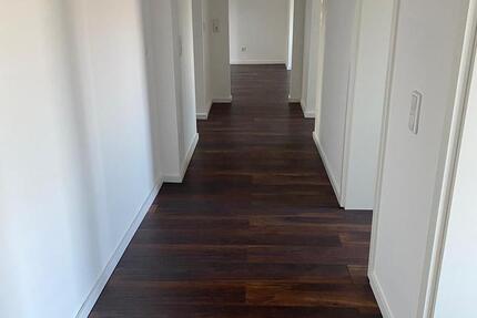 Schöne sanierte 4 Zimmer Wohnung in Morsbach