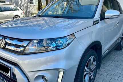 Suzuki Vitara 75.000 km 15.700 &euro; Höhenkirchen-Siegertsbrunn 85635